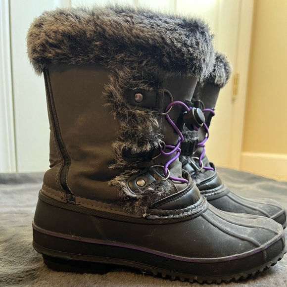 Girls Winter Boots - Picture 2 of 5